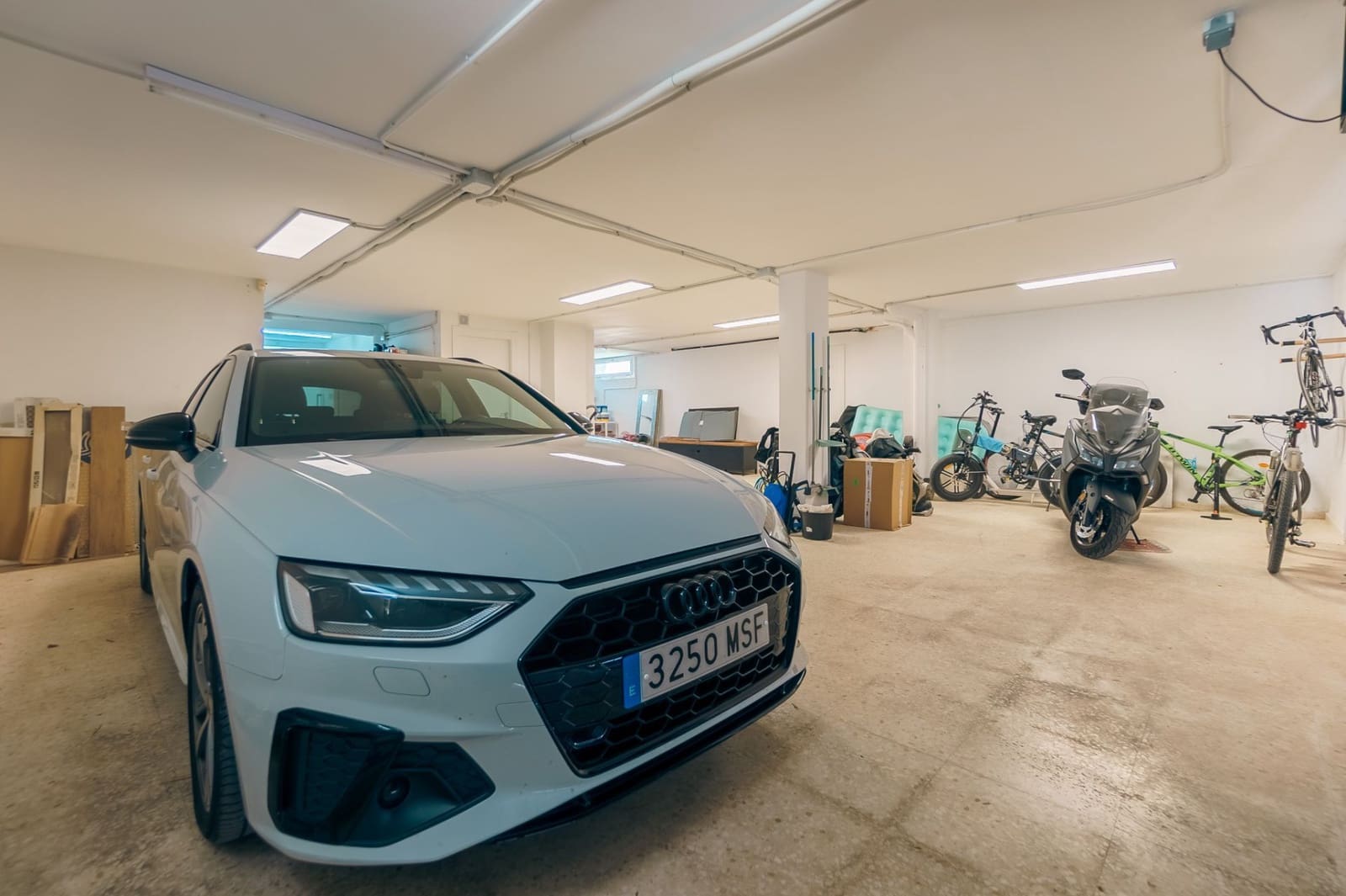 Chalet de 4 habitaciones en Alfaz del Pi / L'Alfàs del Pi en venta con piscina garaje - 1.195.000 € (Ref: 8792203)