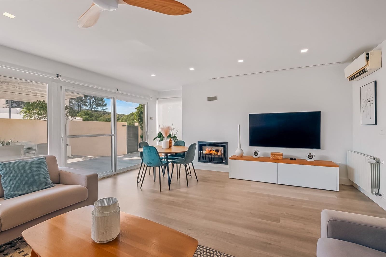 4 Zimmer Villa zu verkaufen in Alfaz del Pi / L'Alfas del Pi mit Pool Garage - 599.000 € (Ref: 8801364)