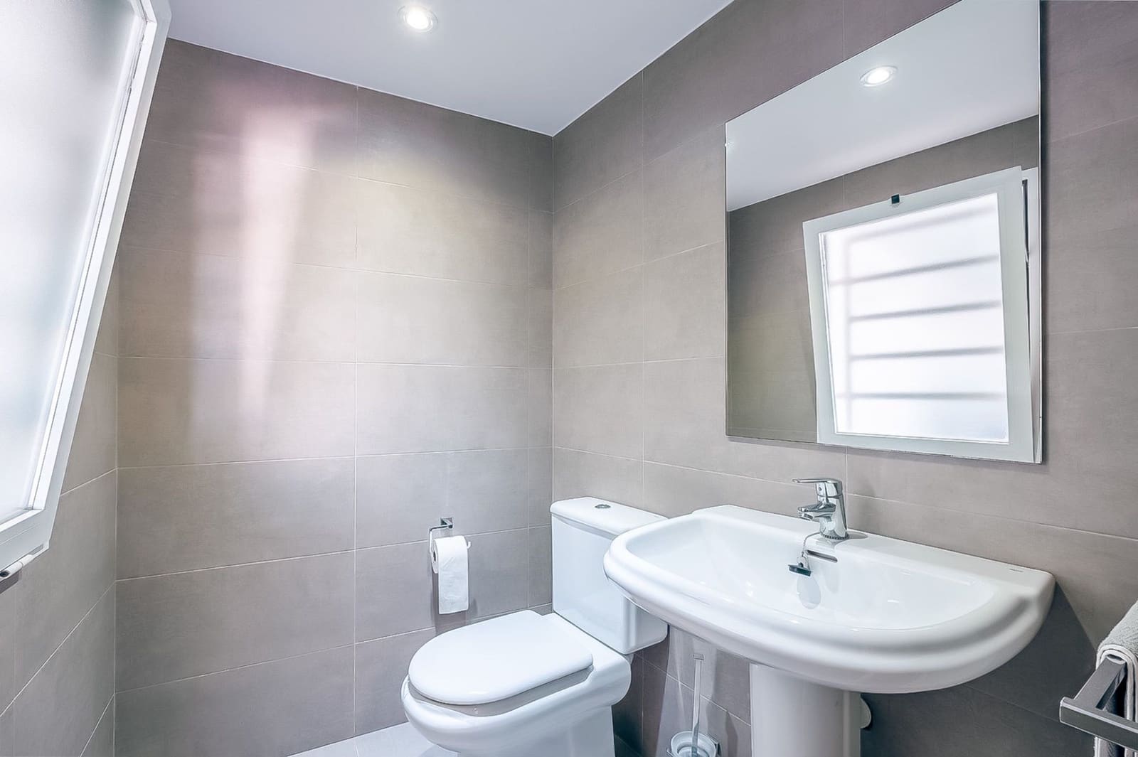 4 Zimmer Villa zu verkaufen in Alfaz del Pi / L'Alfas del Pi mit Pool Garage - 599.000 € (Ref: 8801364)