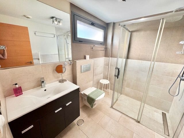 3 sypialnia Apartament do wynajęcia w Altea z basenem garażem - 1 700 € (Ref: 8829278)