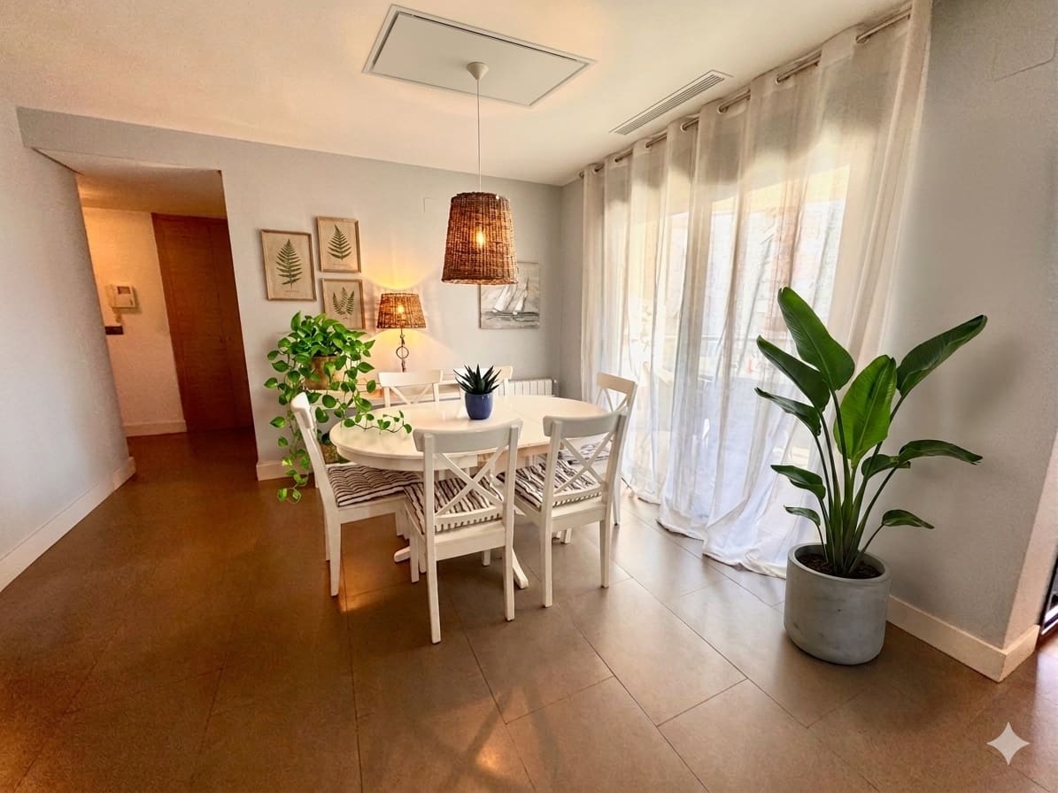Apartamento de 3 habitaciones en Altea en alquiler con piscina garaje - 1.700 € (Ref: 8829278)