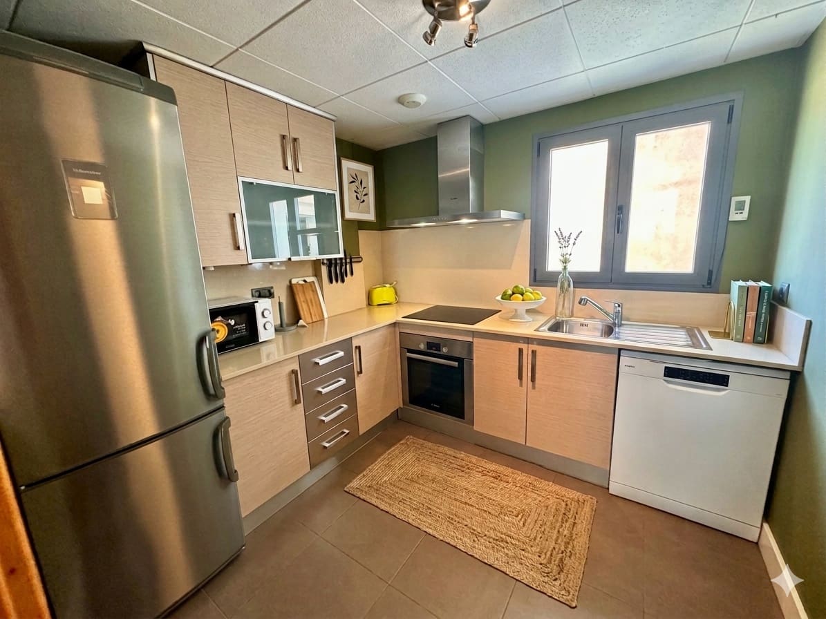 Apartamento de 3 habitaciones en Altea en alquiler con piscina garaje - 1.700 € (Ref: 8829278)