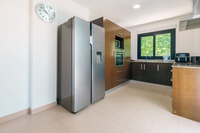 3 Zimmer Villa zu verkaufen in Polop mit Pool - 439.000 € (Ref: 8894535)