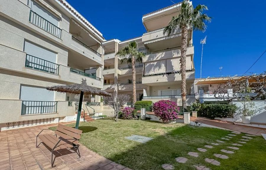 3 soveværelse Lejlighed til salg i Altea med swimmingpool garage - € 399.000 (Ref: 8899751)