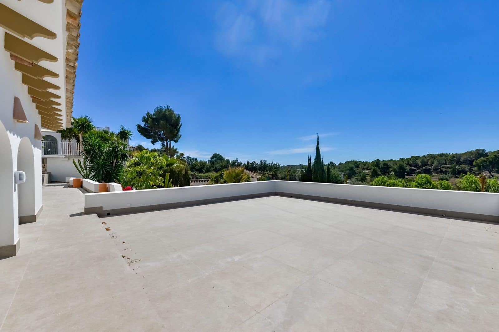 5 bedroom Villa for sale in Altea la Vella with pool garage - € 1,650,000 (Ref: 8917594)