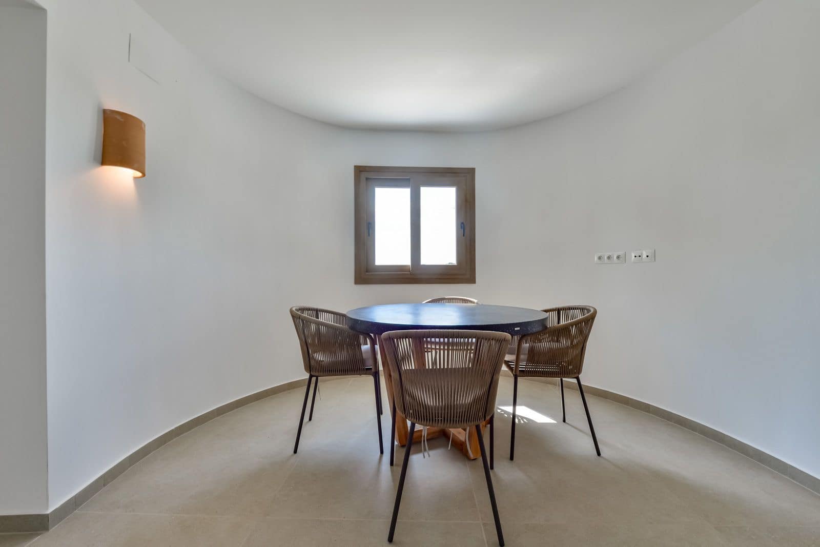 5 bedroom Villa for sale in Altea la Vella with pool garage - € 1,650,000 (Ref: 8917594)