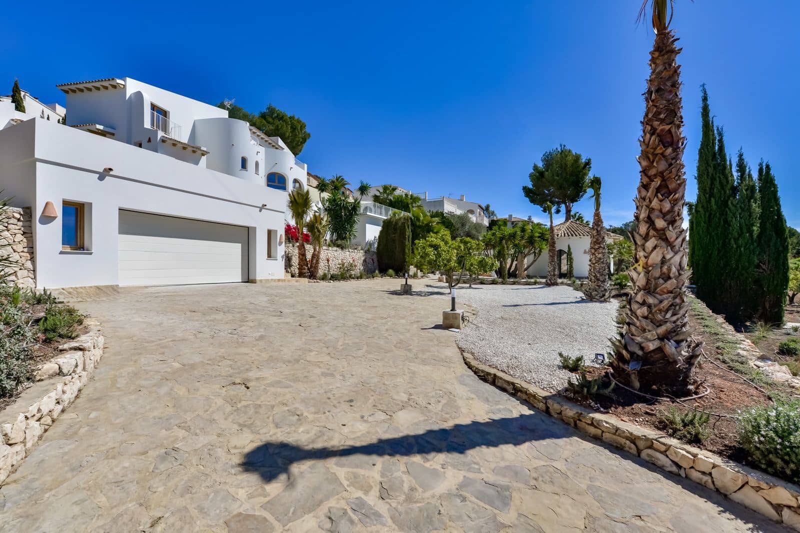 5 bedroom Villa for sale in Altea la Vella with pool garage - € 1,650,000 (Ref: 8917594)