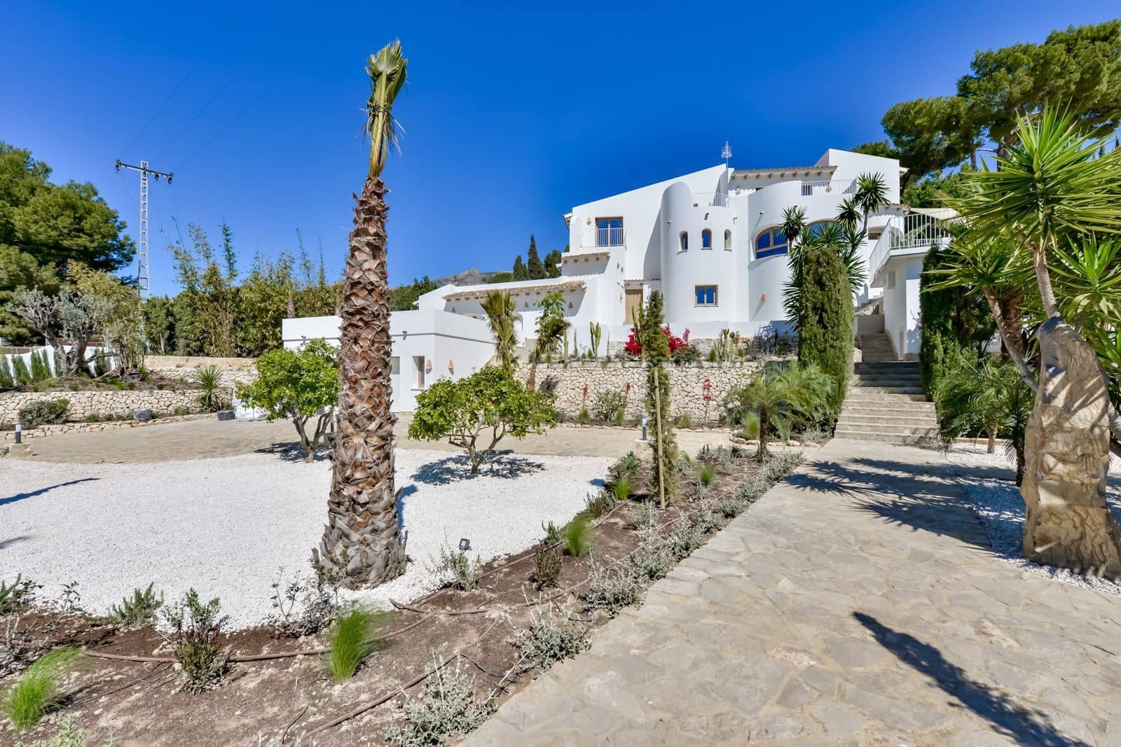 5 bedroom Villa for sale in Altea la Vella with pool garage - € 1,650,000 (Ref: 8917594)