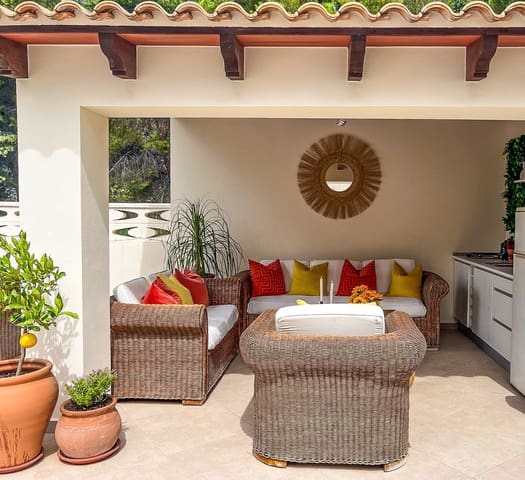 4 bedroom Villa for sale in Albir, Alfaz del Pi / L'Alfàs del Pi with pool garage - € 795,000 (Ref: 8925971)