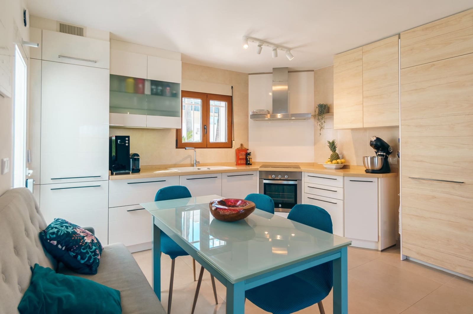 4 Zimmer Villa zu verkaufen in Albir mit Pool Garage - 580.000 € (Ref: 8945917)