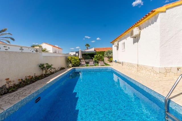 4 makuuhuone Huvila myytävänä paikassa Albir, Alfaz del Pi / L'Alfàs del Pi mukana uima-altaan 
autotalli - 580 000 € (Ref: 8945917)