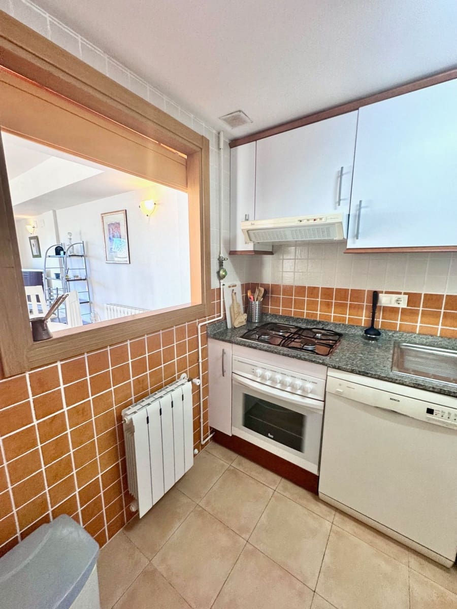 2 bedroom Semi-detached Villa for rent in Altea la Vella with pool garage - € 1,200 (Ref: 9000791)