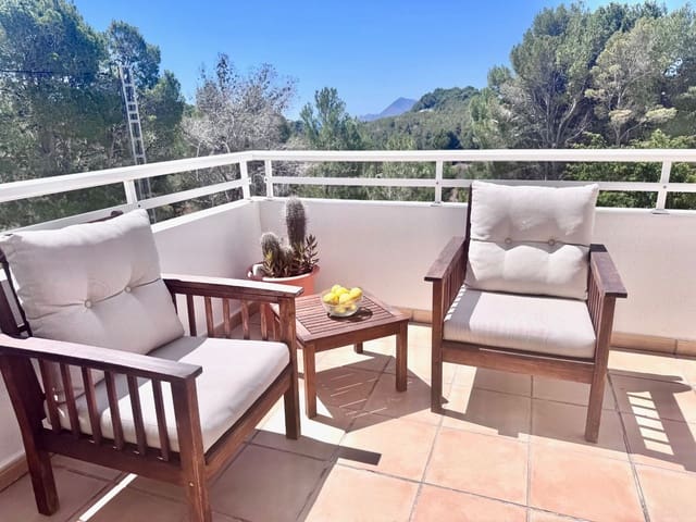 2 bedroom Semi-detached Villa for rent in Altea la Vella, Altea with pool garage - € 1,200 (Ref: 9000791)