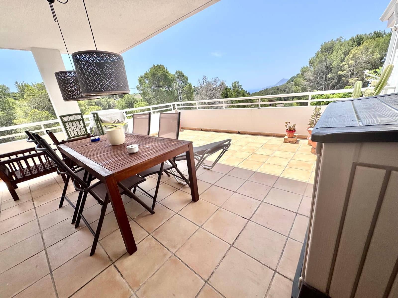 2 bedroom Semi-detached Villa for rent in Altea la Vella with pool garage - € 1,200 (Ref: 9000791)