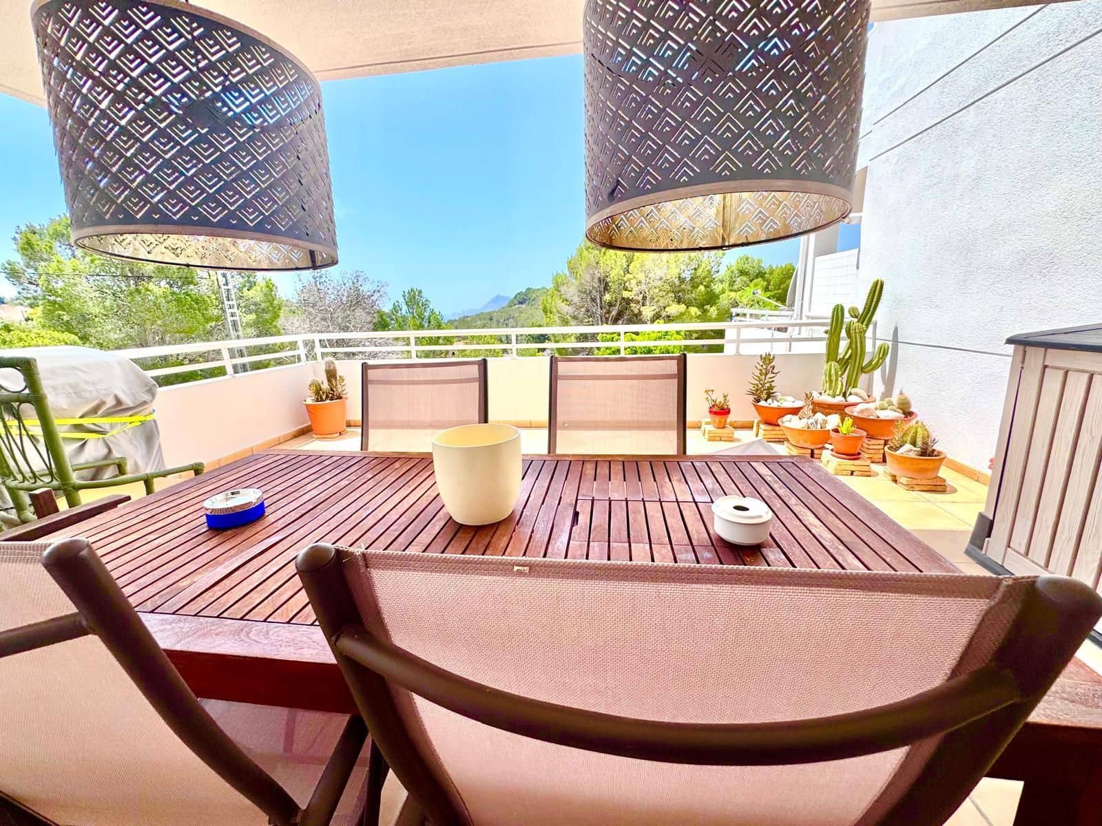 2 bedroom Semi-detached Villa for rent in Altea la Vella with pool garage - € 1,200 (Ref: 9000791)