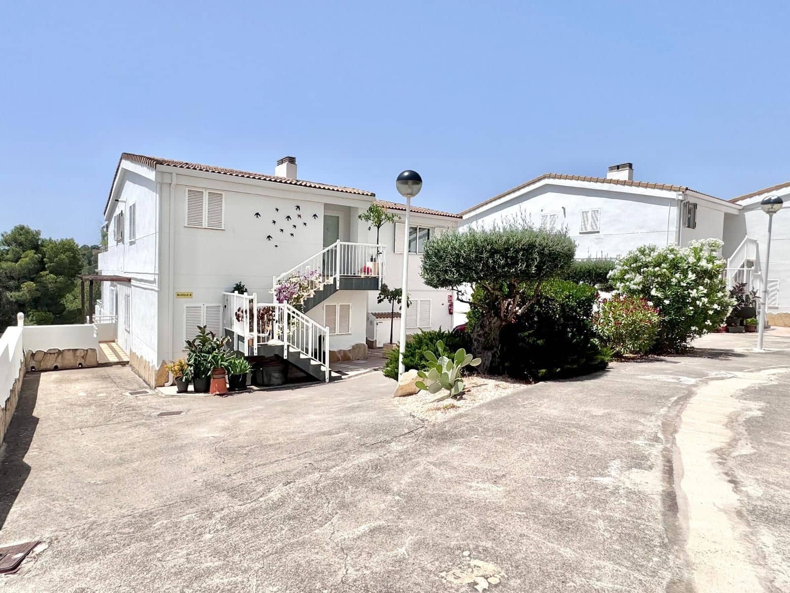 2 bedroom Semi-detached Villa for rent in Altea la Vella with pool garage - € 1,200 (Ref: 9000791)