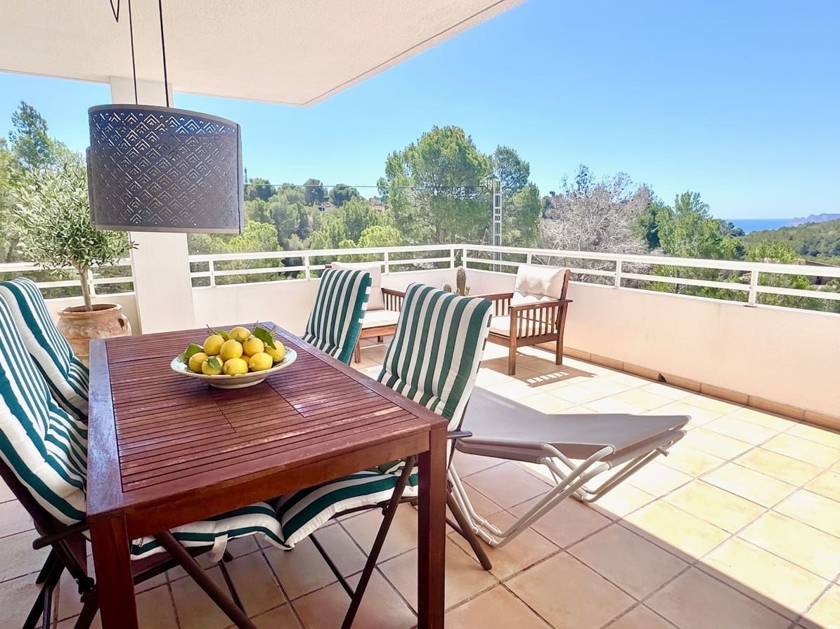 2 bedroom Semi-detached Villa for rent in Altea la Vella with pool garage - € 1,200 (Ref: 9000791)