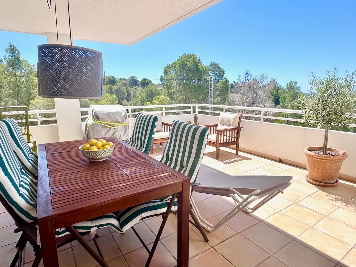2 bedroom Semi-detached Villa for rent in Altea la Vella with pool garage - € 1,200 (Ref: 9000791)