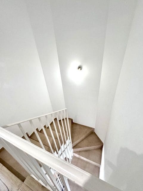 3 quarto Moradia Geminada para arrendar em Albir com piscina garagem - 1 800 € (Ref: 9002975)