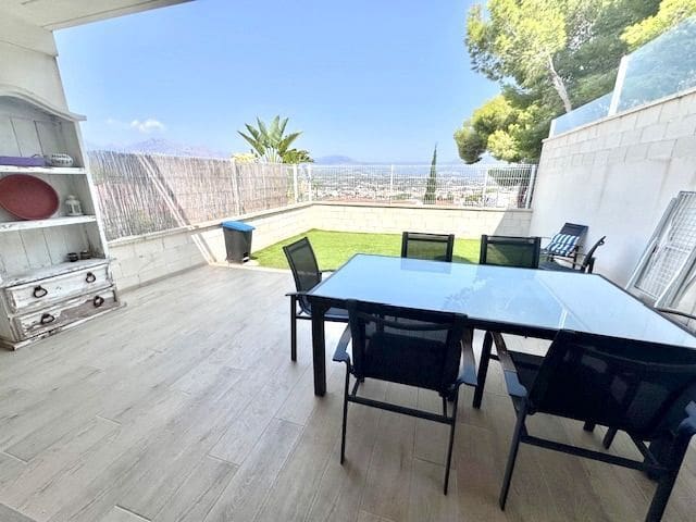 3 soverom Kjedet enebolig til leie i Albir, Alfaz del Pi / L'Alfàs del Pi med svømmebasseng garasje - € 1 700 (Ref: 9002975)