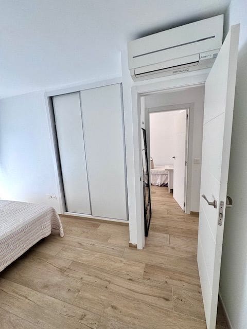 3 quarto Moradia Geminada para arrendar em Albir com piscina garagem - 1 800 € (Ref: 9002975)