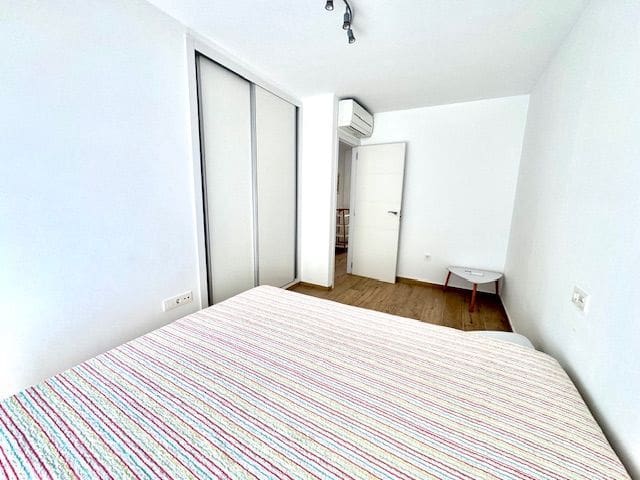 3 quarto Moradia Geminada para arrendar em Albir com piscina garagem - 1 800 € (Ref: 9002975)