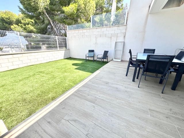 3 Zimmer Doppelhaus zu vermieten in Albir, Alfaz del Pi / L'Alfàs del Pi mit Pool Garage - 1.800 € (Ref: 9002975)