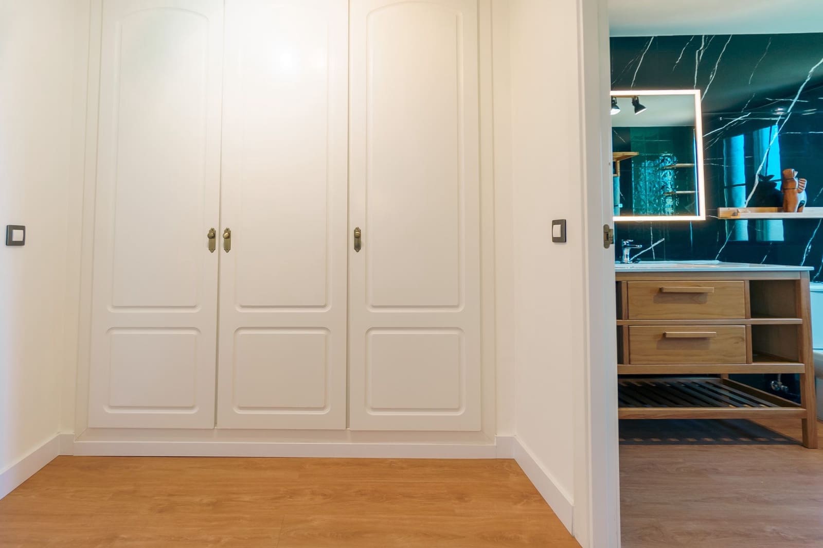 3 sypialnia Dom blizniak na sprzedaż w Finestrat z basenem garażem - 339 900 € (Ref: 9019866)