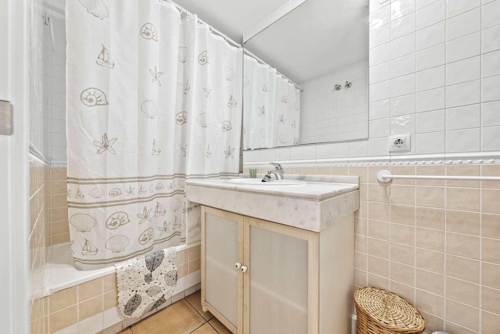 1 sypialnia Apartament do wynajęcia w Altea z basenem garażem - 875 € (Ref: 9022928)