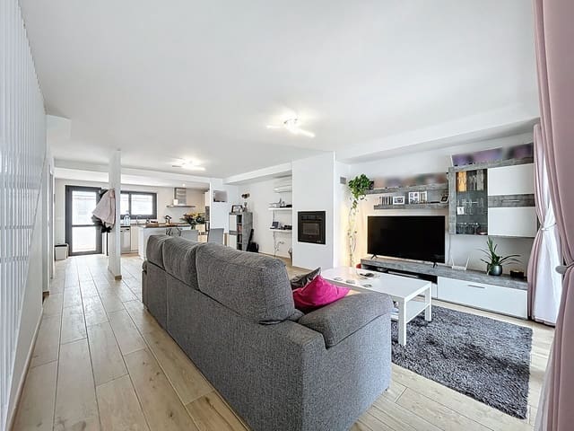 Bungalow de 3 habitaciones en Albir, Alfaz del Pi / L'Alfàs del Pi en venta con piscina garaje - 430.000 € (Ref: 9034218)