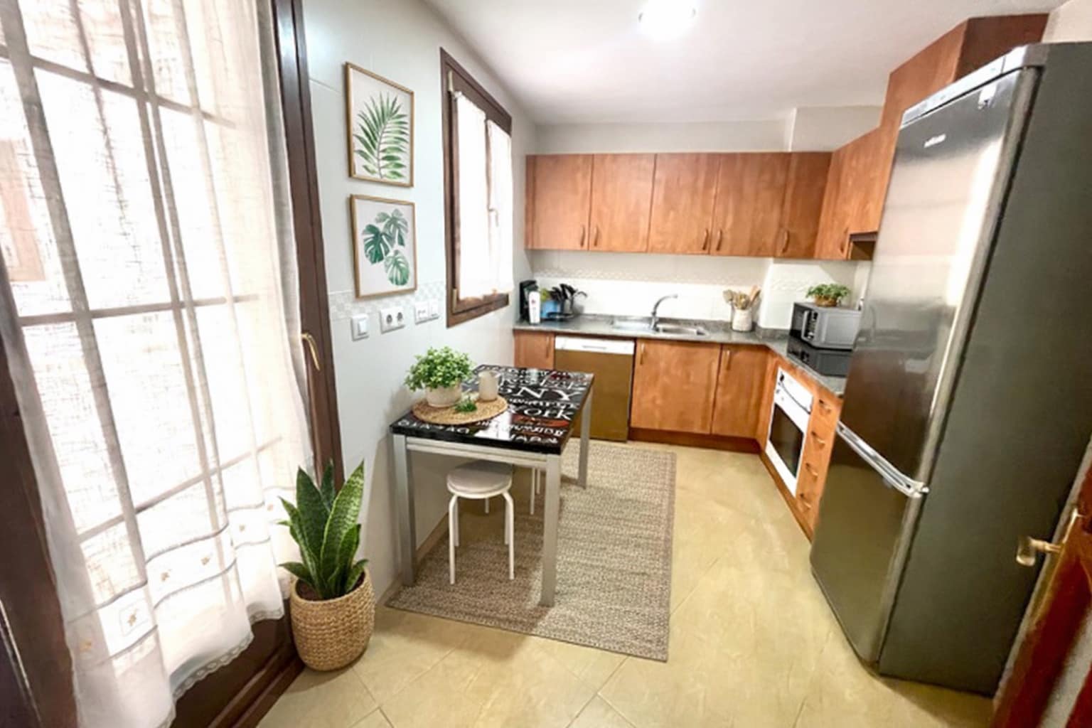 Apartamento de 2 habitaciones en Altea en alquiler con piscina garaje - 1.200 € (Ref: 9057318)