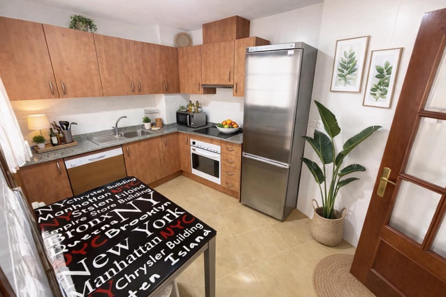 Apartamento de 2 habitaciones en Altea en alquiler con piscina garaje - 1.200 € (Ref: 9057318)