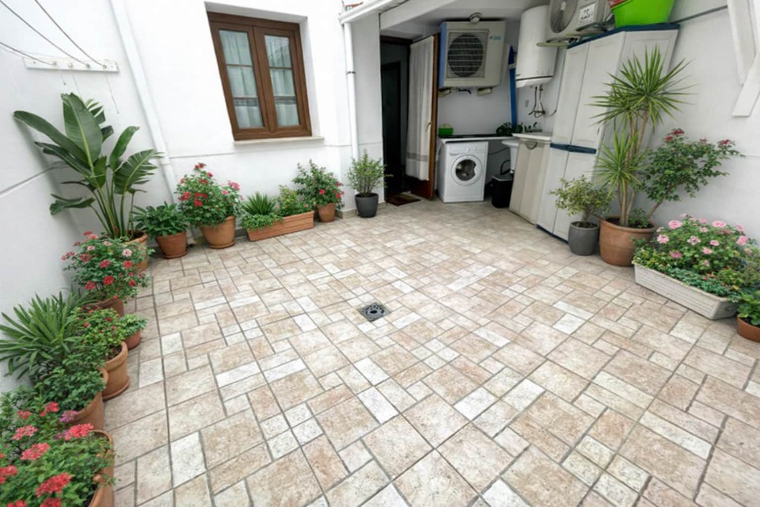 Apartamento de 2 habitaciones en Altea en alquiler con piscina garaje - 1.200 € (Ref: 9057318)