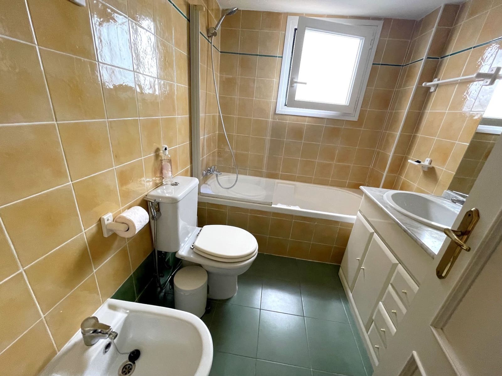 3 bedroom Apartment for rent in Altea with pool garage - € 1,800 (Ref: 9064941)