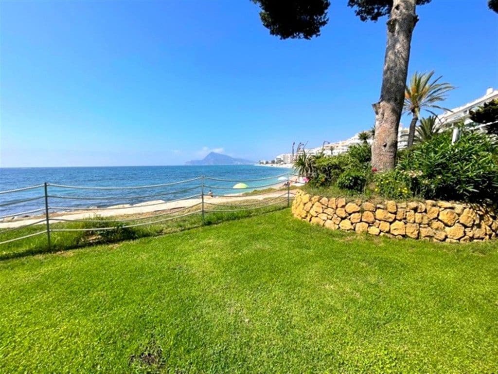 3 bedroom Apartment for rent in Altea with pool garage - € 1,800 (Ref: 9064941)