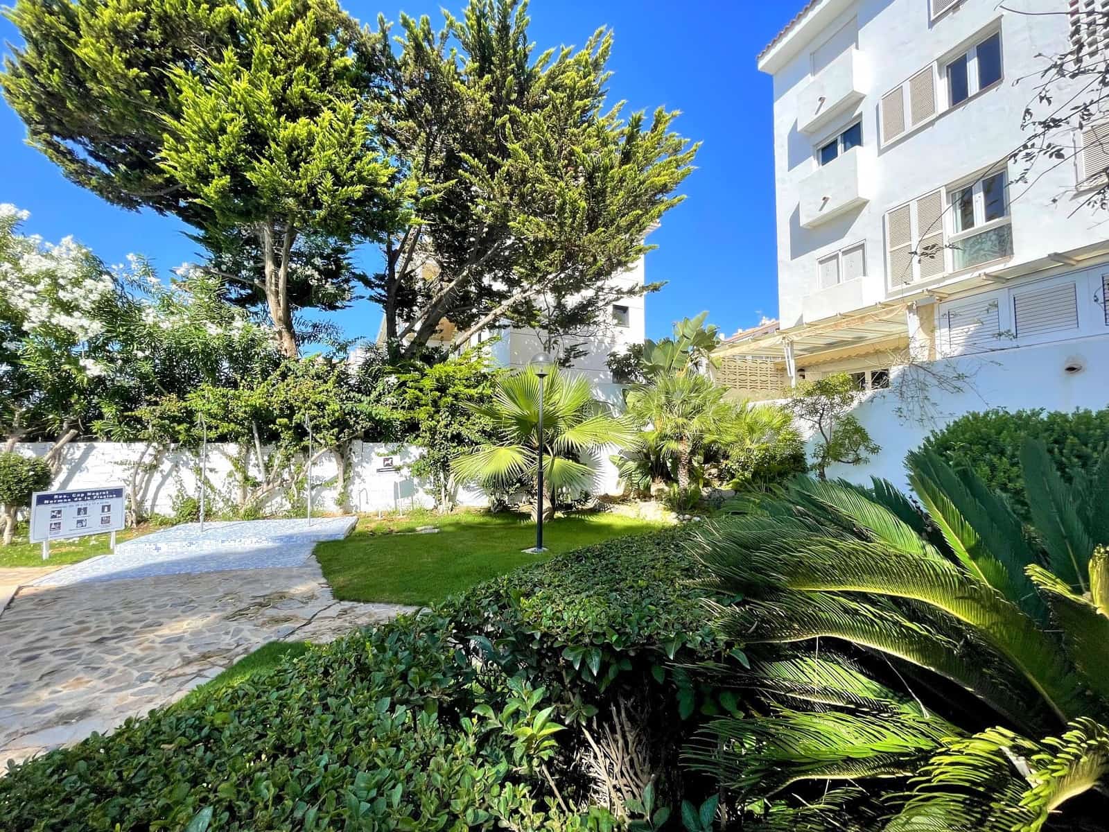 3 bedroom Apartment for rent in Altea with pool garage - € 1,800 (Ref: 9064941)