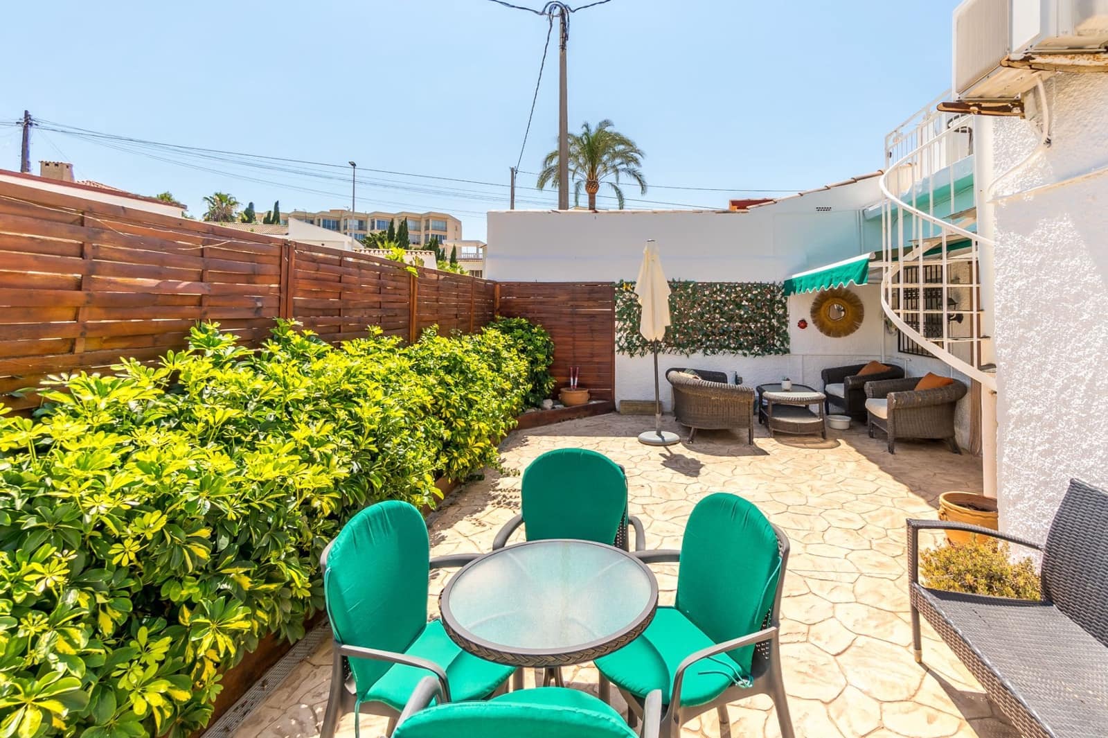 2 sovrum Villa till salu i Albir med pool garage - 375 000 € (Ref: 9148849)