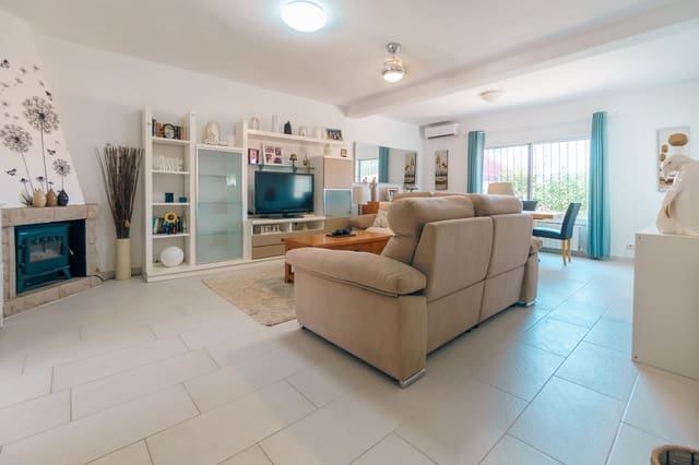 2 bedroom Villa for sale in Albir, Alfaz del Pi / L'Alfàs del Pi with pool garage - € 375,000 (Ref: 9148849)