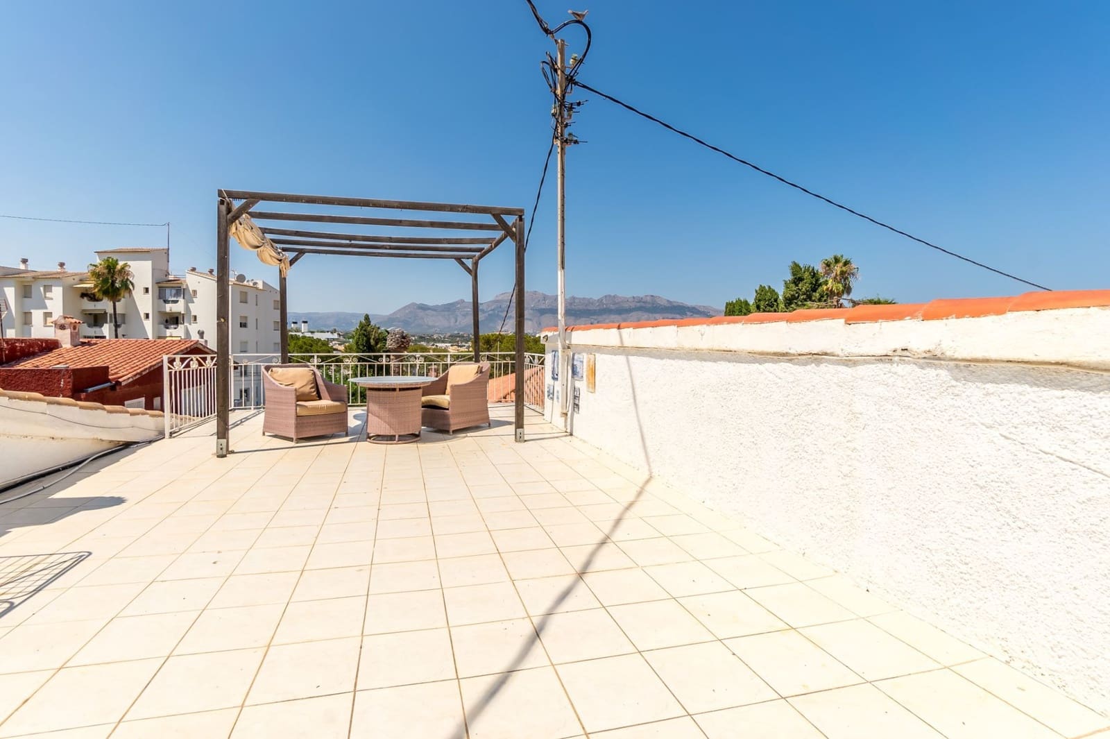 2 sovrum Villa till salu i Albir med pool garage - 375 000 € (Ref: 9148849)