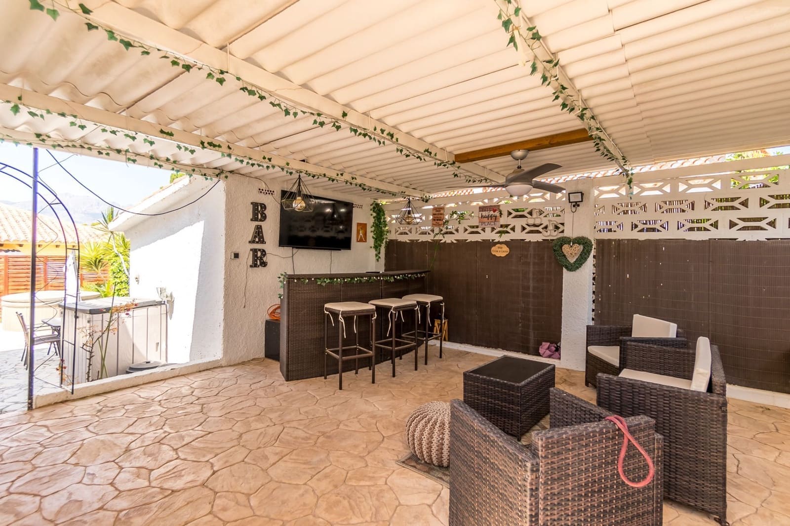 2 sovrum Villa till salu i Albir med pool garage - 375 000 € (Ref: 9148849)
