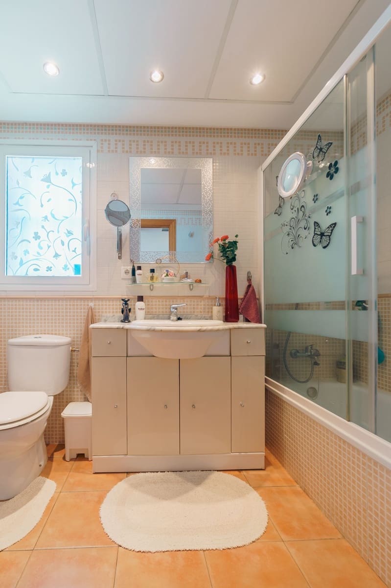 2 makuuhuone Huoneisto myytävänä paikassa Albir mukana uima-altaan 
autotalli - 299 000 € (Ref: 9208084)