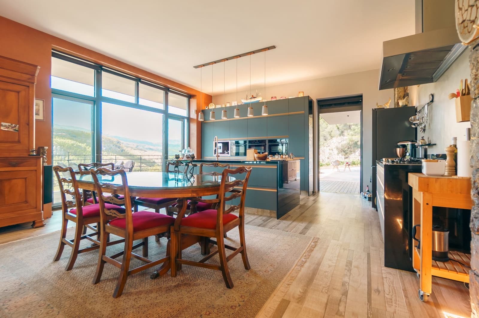 3 slaapkamer Villa te koop in Callosa d'En Sarria met zwembad garage - € 1.895.000 (Ref: 9228211)