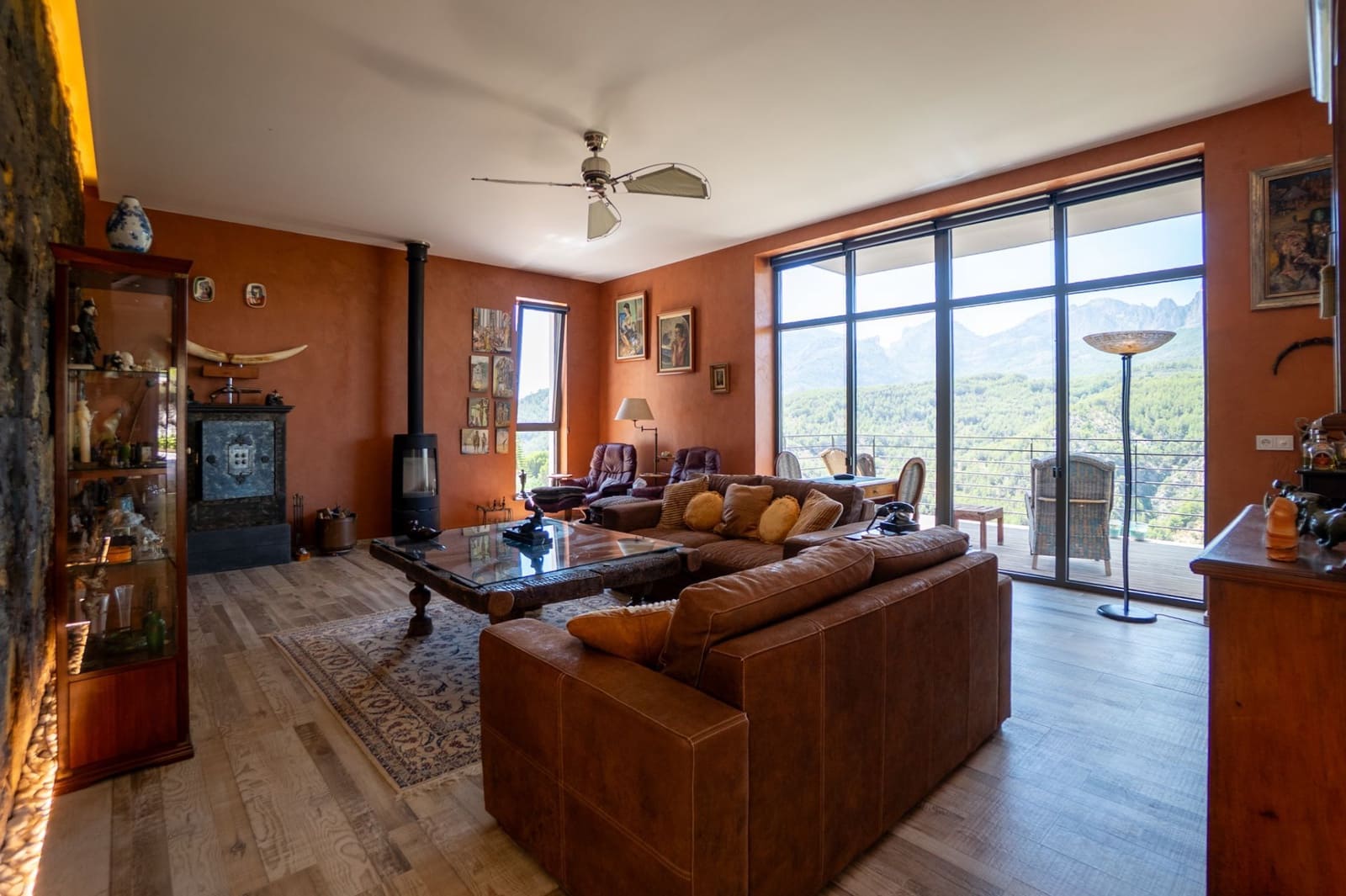 3 slaapkamer Villa te koop in Callosa d'En Sarria met zwembad garage - € 1.895.000 (Ref: 9228211)