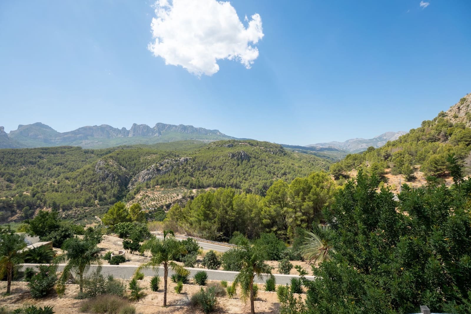 3 slaapkamer Villa te koop in Callosa d'En Sarria met zwembad garage - € 1.895.000 (Ref: 9228211)