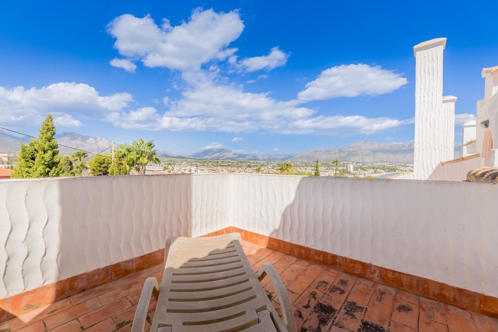 3 Zimmer Doppelhaus zu verkaufen in Albir mit Pool Garage - 349.000 € (Ref: 9290994)