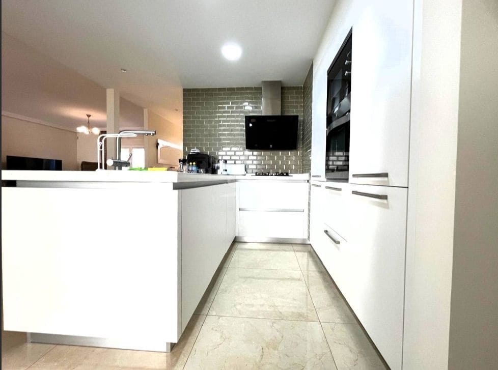 4 bedroom Semi-detached Villa for sale in Albir with pool garage - € 695,000 (Ref: 9356675)