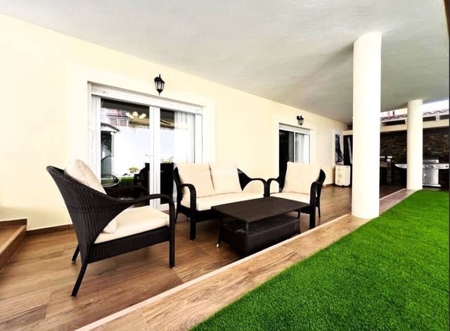 4 bedroom Semi-detached Villa for sale in Albir, Alfaz del Pi / L'Alfàs del Pi with pool garage - € 695,000 (Ref: 9356675)