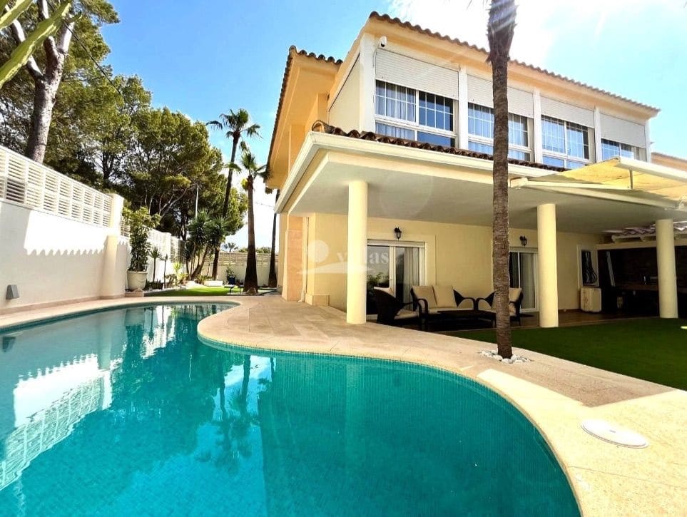 4 bedroom Semi-detached Villa for sale in Albir with pool garage - € 695,000 (Ref: 9356675)
