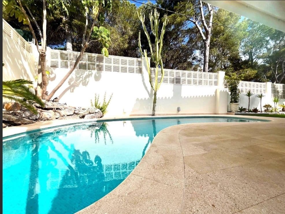 4 bedroom Semi-detached Villa for sale in Albir with pool garage - € 695,000 (Ref: 9356675)