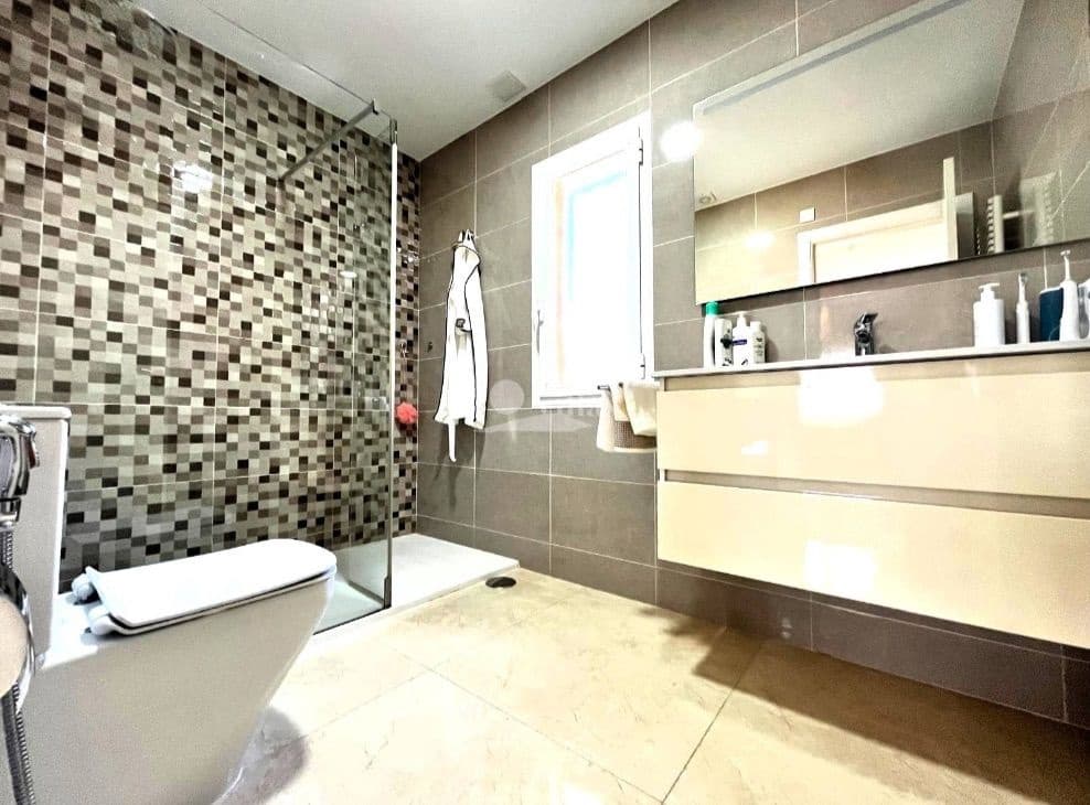 4 bedroom Semi-detached Villa for sale in Albir with pool garage - € 695,000 (Ref: 9356675)